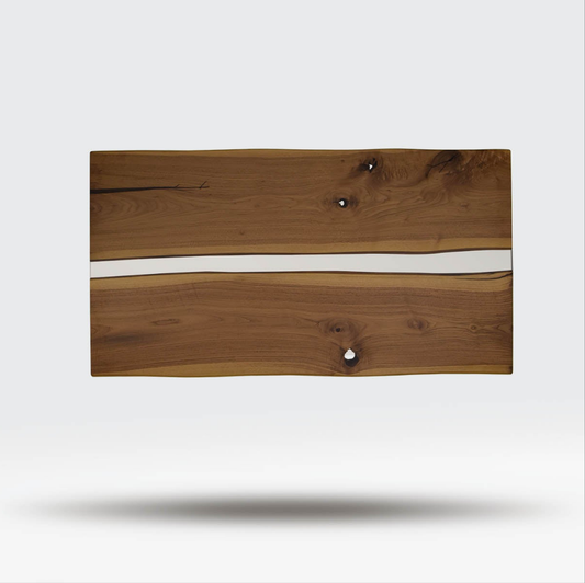 Tavoli artigianali in legno pregiato di Noce Walnut con resina epossidica