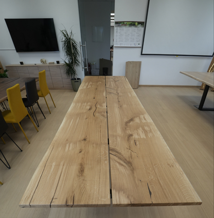 Tavoli artigianali in legno pregiato di Rovere